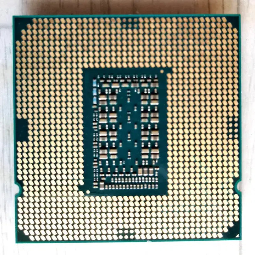 [BUNJANG] Intel Core i7-11700 Rocket Lake 11th Gen 8-Core 16-Thread 2.5GHz CPU / i7-11700(11세대,2.5GHz, 8코어,16쓰레드, 로켓레이크)