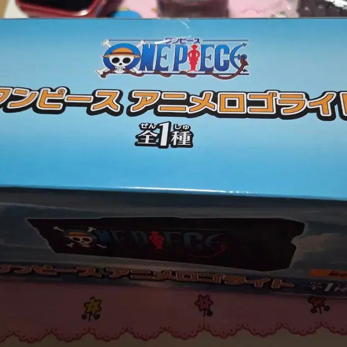 [BUNJANG] One Piece Logo Room Light Figure (New, Authentic) / 미개봉신상) 원피스 로고 룸라이트 피규어 정품 금고양이