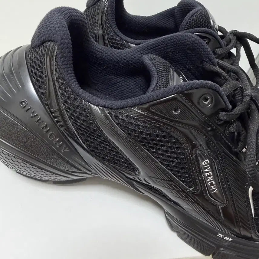 [BUNJANG] Givenchy Mesh Runner Black Size 44 (285) / 지방시 메쉬러너 블랙 44(285) 사이즈