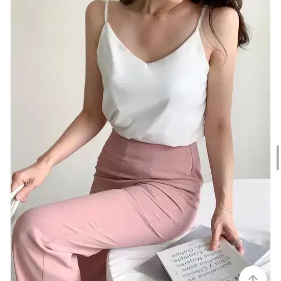 [SOLD OUT] 에이블리 지그재그 새틴 슬리브 나시
