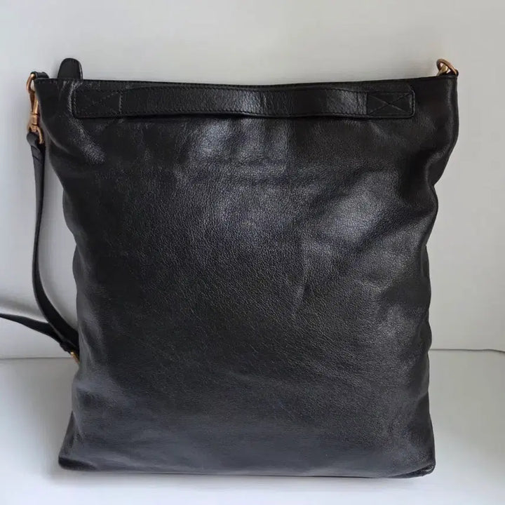 [SOLD OUT] 쿠론 천연가죽 빅 숄더백 블랙 (남녀공용)