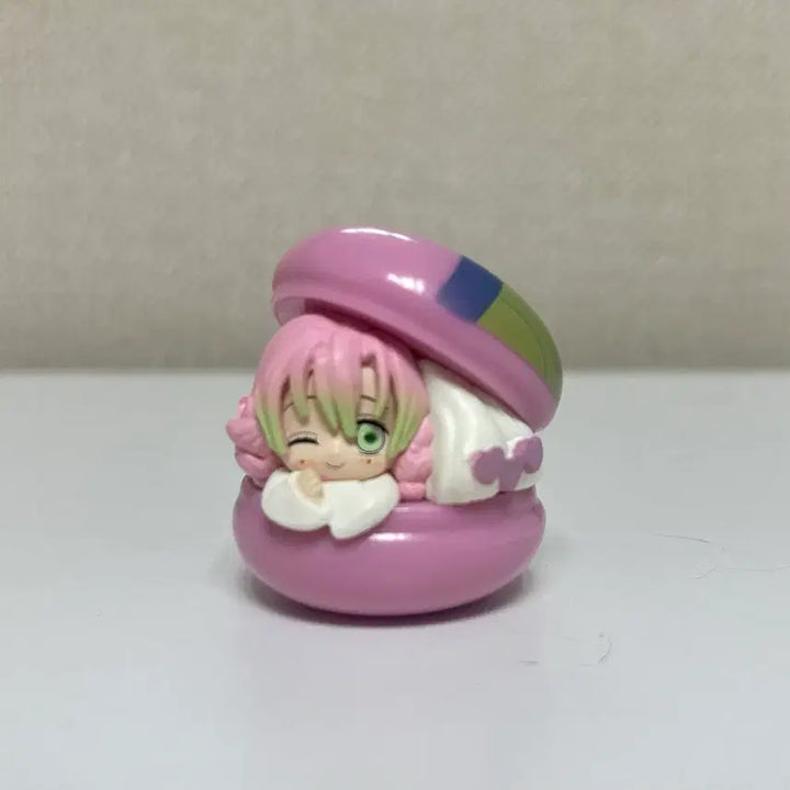[BUNJANG] Demon Slayer Mitsuri Macaron Gacha Figure / (귀멸의 칼날)미츠리 마카롱 가챠 피규어