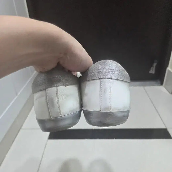[BUNJANG] Golden Goose Superstar Silver Sparkle Sneakers (Size 40) / 골든구스 슈퍼스타 실버스파클40