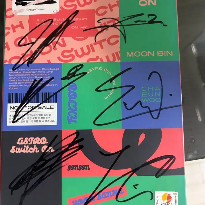 [BUNJANG] ASTRO Switch On Album Signed / 아스트로비매앨범