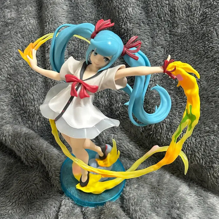 [BUNJANG] Hatsune Miku Project Diva Figurism Shiny TR Figure / 처분) 하츠네 미쿠 프로젝트 디바 피규리즘 샤이니 TR 피규어