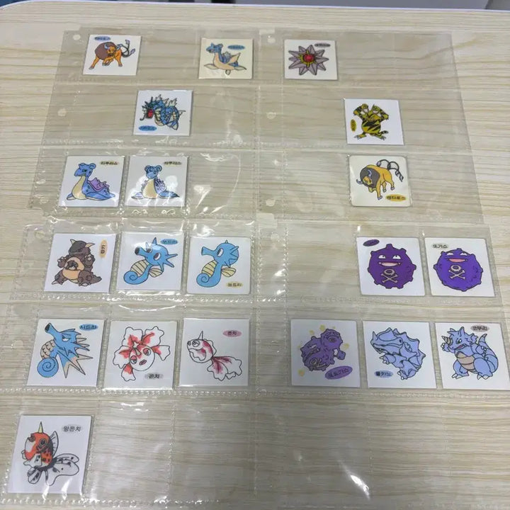 [BUNJANG] Pokemon Old Version Sticker (Unpeeled) / 판매)포켓몬스터 구버전 띠부씰 안뗀씰