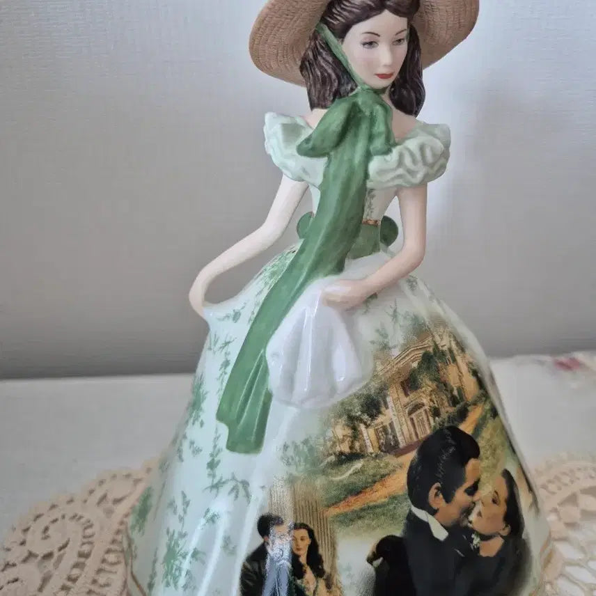 [BUNJANG] Gone with the Wind Scarlett Figurine / 바람과 함께 사라지다 스칼렛 피겨린