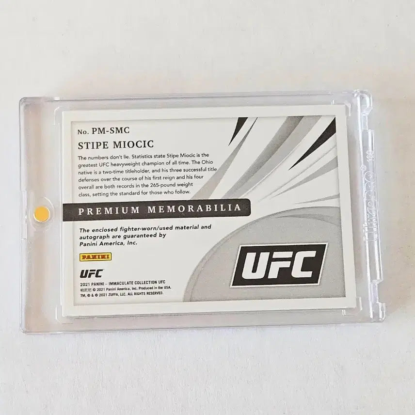 [BUNJANG] Stipe Miocic Signed UFC Championship Fight-Worn Material Card / UFC 스티페 미오치치 친필 싸인카드(오토)