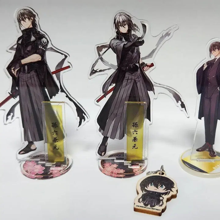 [BUNJANG] Touken Ranbu Magoroku Kanetomo Acrylic Stand Set + Wooden Keychain / 도검난무 마고로쿠 카네토모 아크릴 스탠드 3종, 나무 키링 일괄