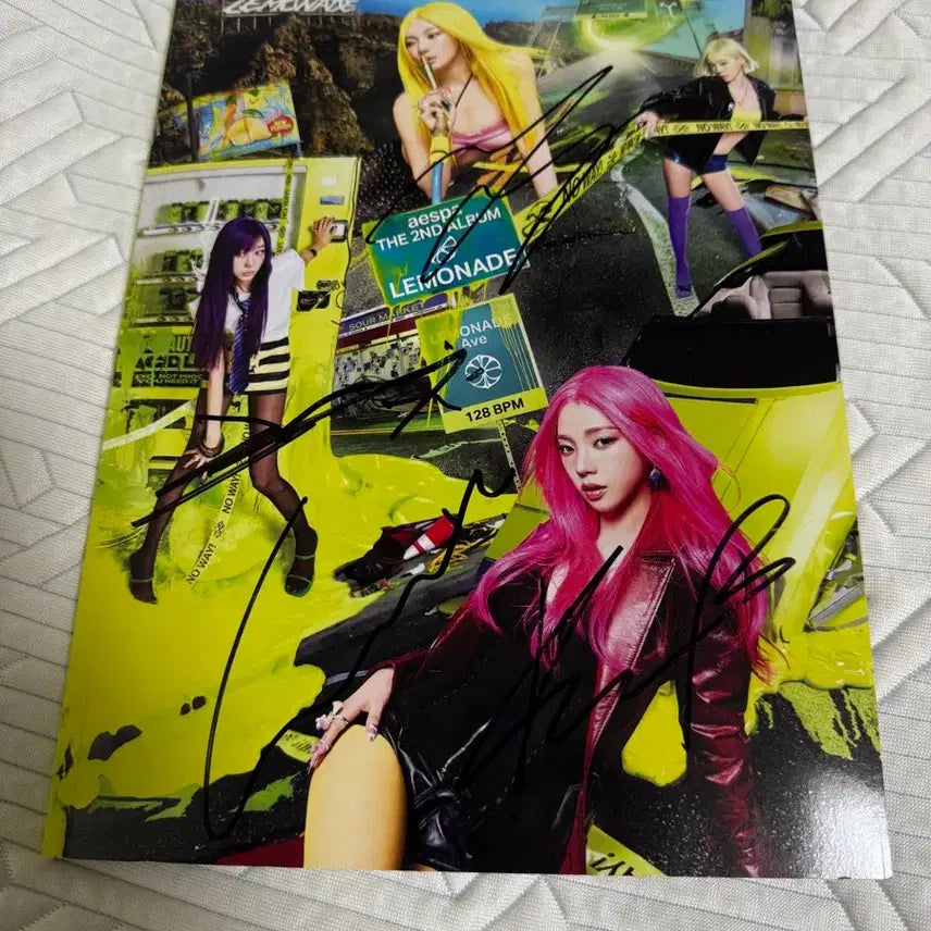 [BUNJANG] Aespa 2nd Album Lemonade Signed Album / 에스파 2집 레모네이드 싸인앨범 판매합니다