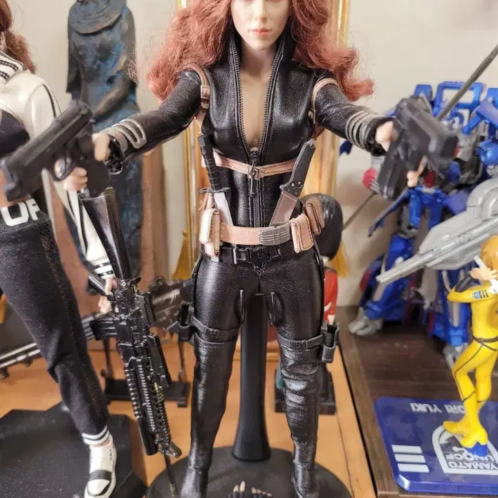 [BUNJANG] Hot Toys Black Widow 1/6 Scale Action Figure / 핫토이 블랙 위도우 액션 피규어 1/6 스케일