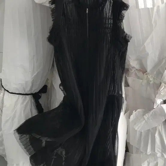 [BUNJANG] Eonts Sha Sha Dress Black / eonts sha sha dress black 2024 샤샤 판매