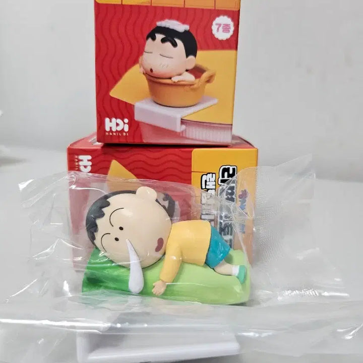 [BUNJANG] Crayon Shin-chan Ramen Stopper Figure Bundle Set / 라면스토퍼 4종 일괄판매