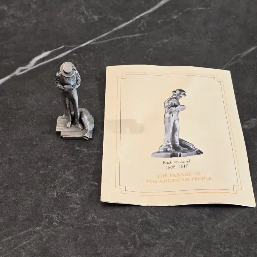 [BUNJANG] Franklin Mint 1981 "Back on Land" Pewter Figurine with Manual / 1981 미국 Franklin Mint 주석 피규어 (설명서 포함)