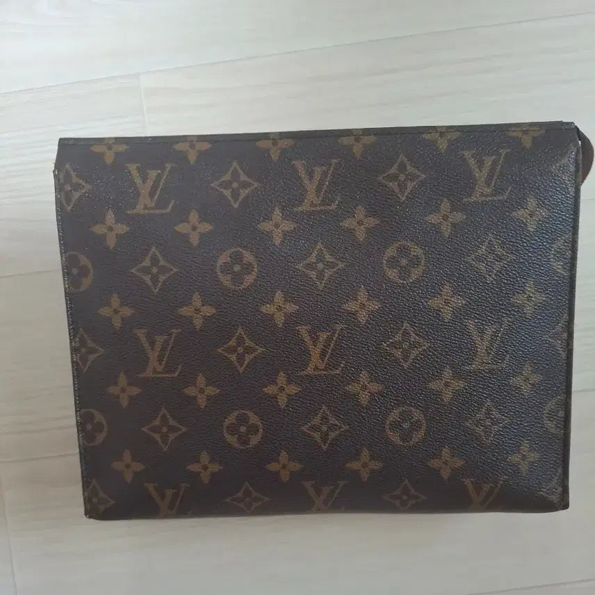 [BUNJANG] Louis Vuitton Monogram Toiletry 26 Pouch / (정품) 루이비통 모노그램 토일렛 26 클러치 파우치