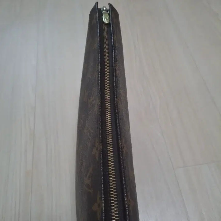 [BUNJANG] Louis Vuitton Monogram Toiletry 26 Pouch / (정품) 루이비통 모노그램 토일렛 26 클러치 파우치