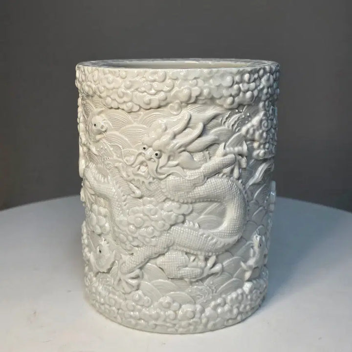 [BUNJANG] Baekja Yanggak Haesu Un Yong Eomun Phil-tong (White Porcelain Embossed Sea Dragon Fish Pattern Brush Pot) / 백자양각해수운용어문필통