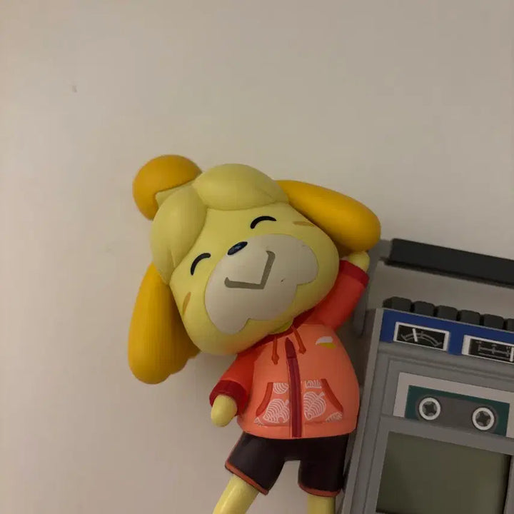 [BUNJANG] Animal Crossing Isabelle Cassette Clock / 동물의숲 제일복권 여울이 카세트 시계