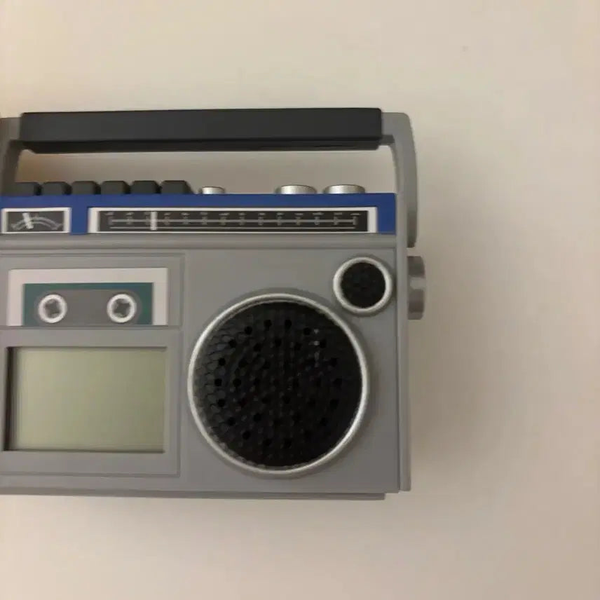 [BUNJANG] Animal Crossing Isabelle Cassette Clock / 동물의숲 제일복권 여울이 카세트 시계