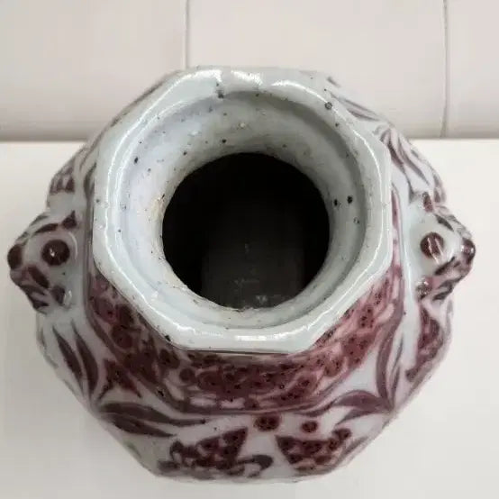 [BUNJANG] Chinese Yuan-Ming Dynasty Celadon Porcelain Vase with Peony and Bird-Insect Motif / 유리홍 모란조충문 팔각쌍이병