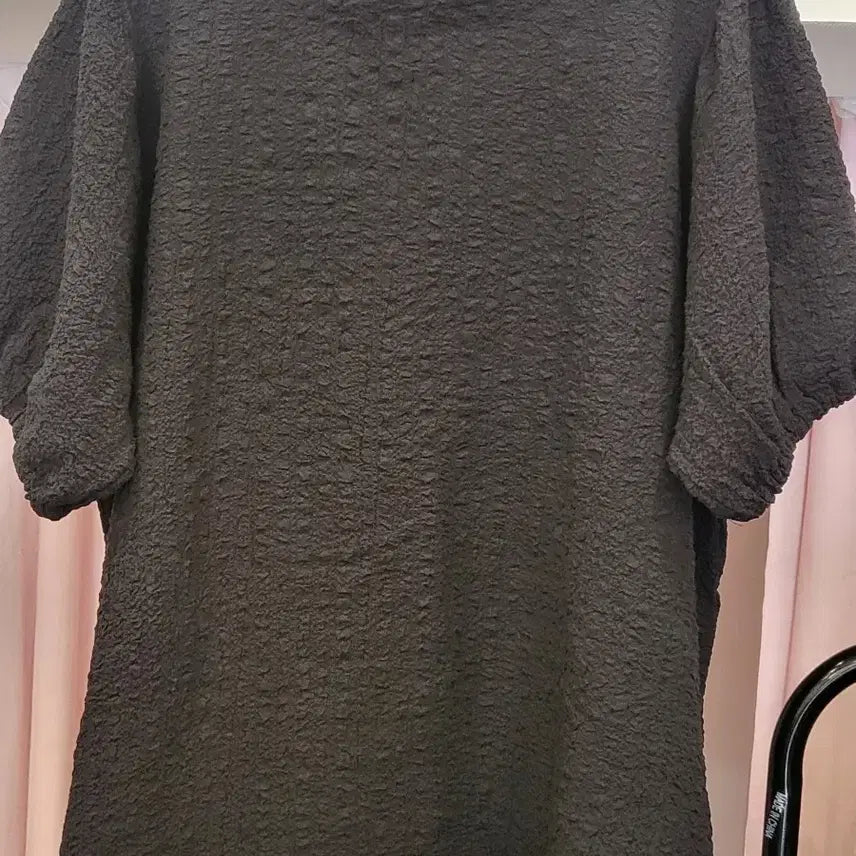 [SOLD OUT] 바이유 텍스쳐 반팔 블랙