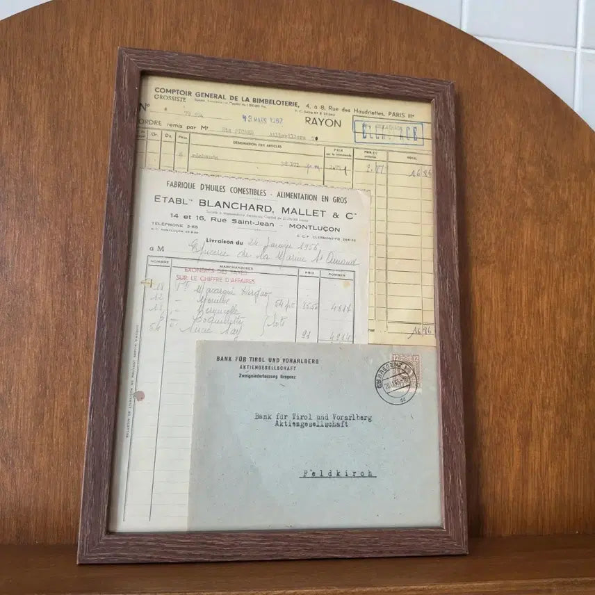 [BUNJANG] French Vintage Receipt Frame with Austrian Post Envelope / 프랑스빈티지소품 빈티지영수증액자 유럽빈티지액자 빈티지영수증 우편엽서 유럽엔틱