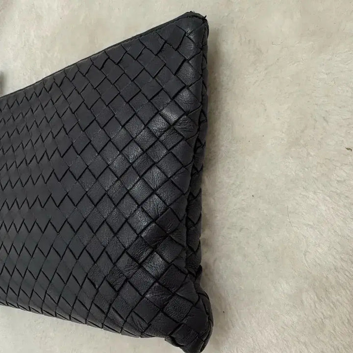 [BUNJANG] Bottega Veneta Intrecciato Clutch Black / 보테가베네타 인트레치아토 클러치 블랙(정품)