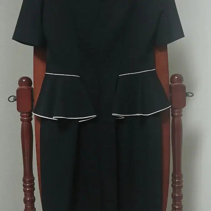 [BUNJANG] JIGOTT Black One-Piece Dress / JIGOTT 블랙 원피스