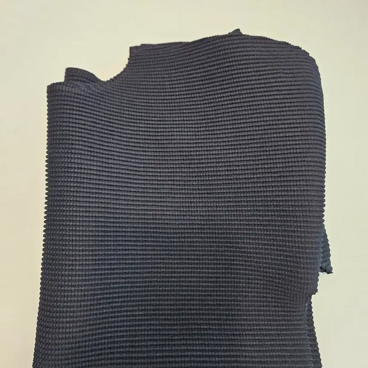 [BUNJANG] Issey Miyake Stretch Pleats Short Sleeve Top Black / 미 이세이미야케 스트레치 플리츠 반팔탑 블랙