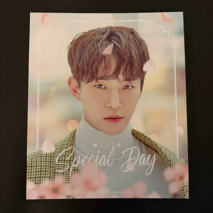 [BUNJANG] 2PM Junho Unforgettable Day Fan-made Photocard Binder + 30 Sleeves / 준호 잊날 비공굿 트레카 트카 바인더 + 속지 30장 이준호 콜북 A4
