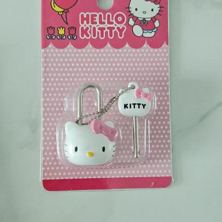 [BUNJANG] Vintage Sanrio Hello Kitty Classic Lock Set / 빈티지 산리오 헬로키티 고전 키티 자물쇠 세트 새제품