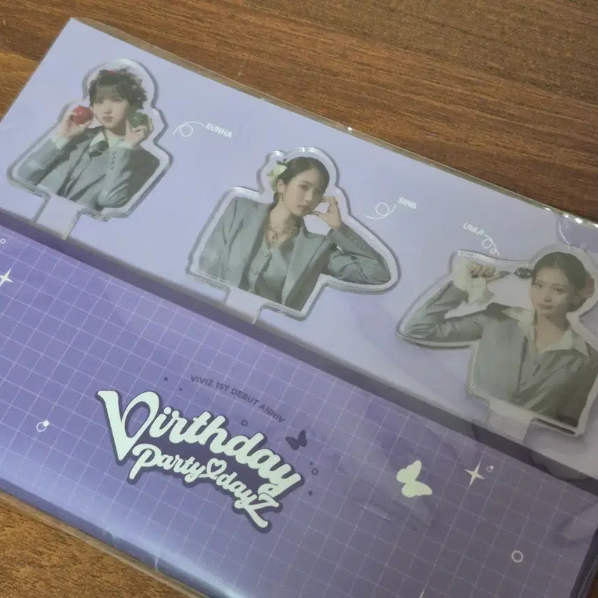 [BUNJANG] Viviz 1st Anniversary Pop-Up Acrylic Photo Prop / 비비지 1주년 팝업 아크릴 포토프롭