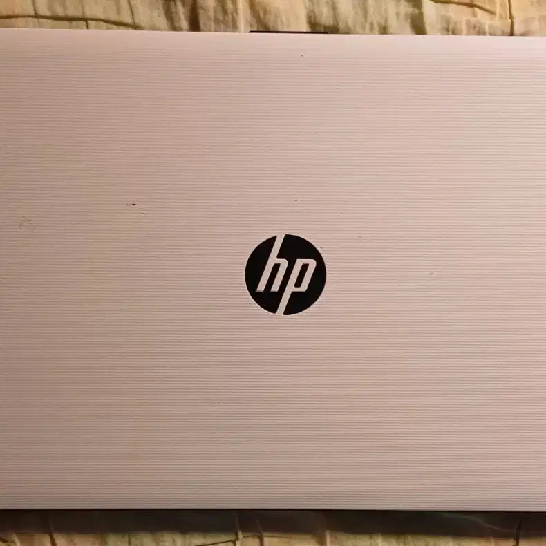[BUNJANG] HP Laptop White i5 7200U / HP 노트북 화이트 i5 7200U 무료배송