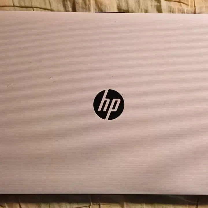 [BUNJANG] HP Laptop White i5 7200U / HP 노트북 화이트 i5 7200U 무료배송