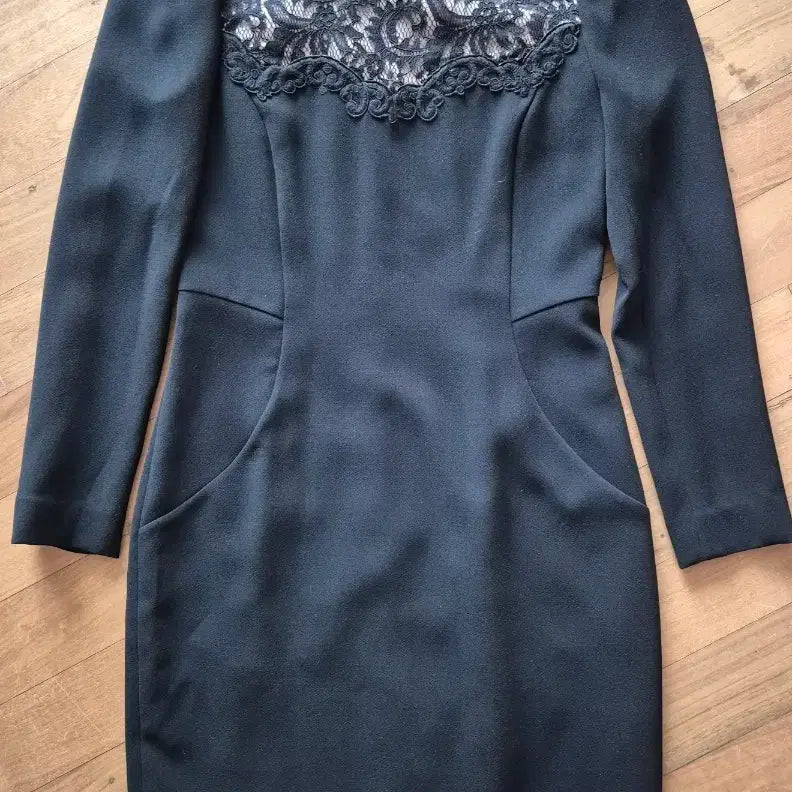 [BUNJANG] MOJO.S.PHINE Black Lace Embellished Midi Dress / 모조에스핀 블랙 레이스장식 원피스