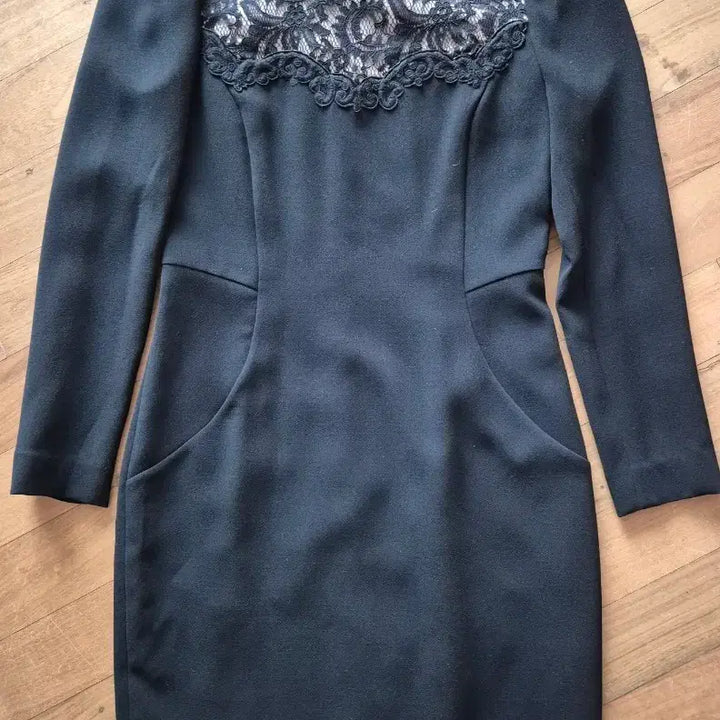 [BUNJANG] MOJO.S.PHINE Black Lace Embellished Midi Dress / 모조에스핀 블랙 레이스장식 원피스
