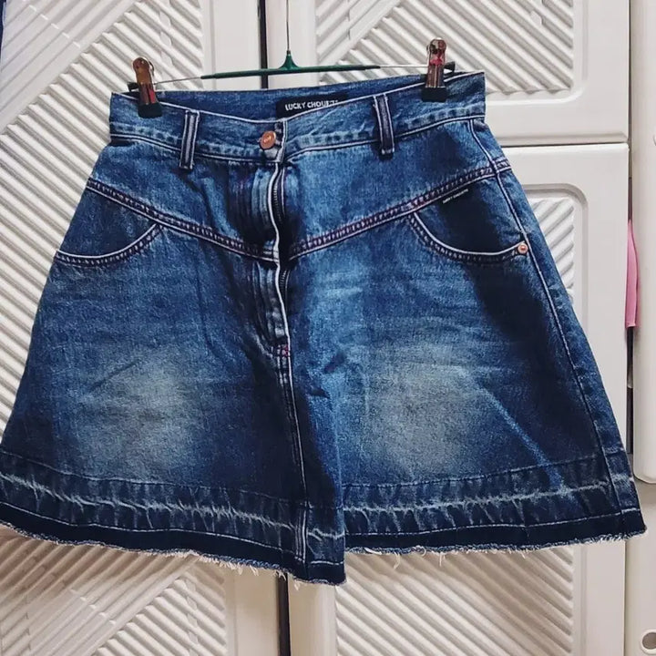 [BUNJANG] Lucky Chouette Denim Vest Skirt Set / 럭키슈에뜨 청 조끼 스커트 세트