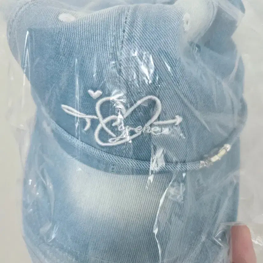 [BUNJANG] Genshin Impact Chirithy Anta Collaboration Hat / 붕괴 스타레일 키레네 anta 콜라보 모자 미개봉
