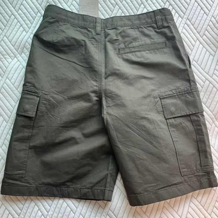 [BUNJANG] Uniqlo JW Anderson Cargo Shorts Olive M / 유니클로 jw앤더슨 카고 쇼츠 올리브 m