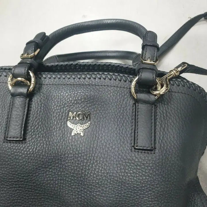[BUNJANG] MCM Black Leather Tote Crossbody Bag / MCM  블랙 가죽 토트 크로스백