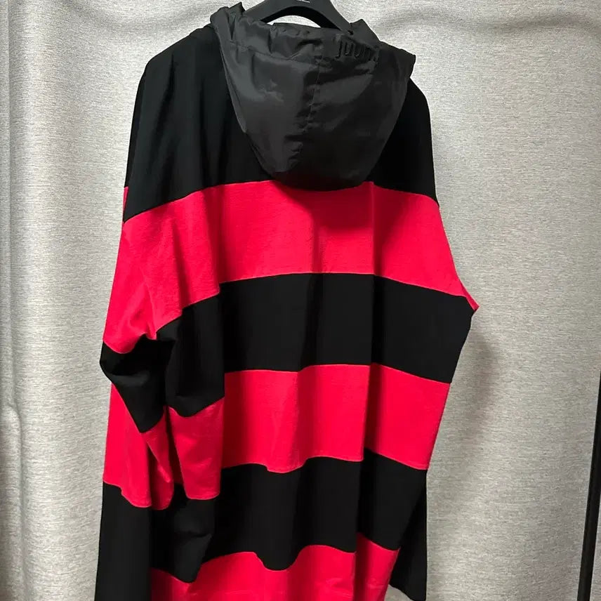 [BUNJANG] Juun.J Layered Hoodie Rugby Polo Shirt Black Red L / 준지 레이어드 후드 럭비 카라티 검빨 (L)