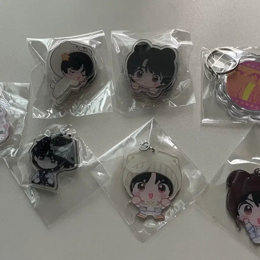 [BUNJANG] TXT Beomgyu Split Set Photocards, Keyring, and Special Goods Bundle / 일괄)투바투 범규 비공굿 앨범포카뿔바투키링분철특전수빈연준태현휴닝카이