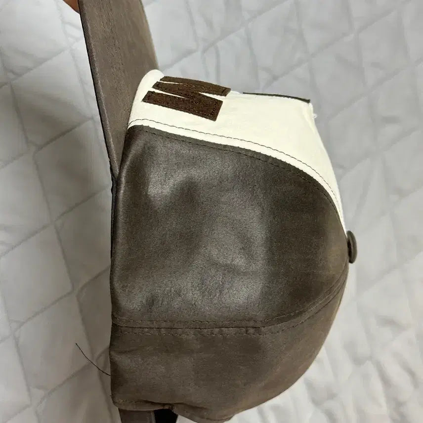 [BUNJANG] Arkham Leather Patch Ball Cap (Brown) / 아캄 모자 브라운
