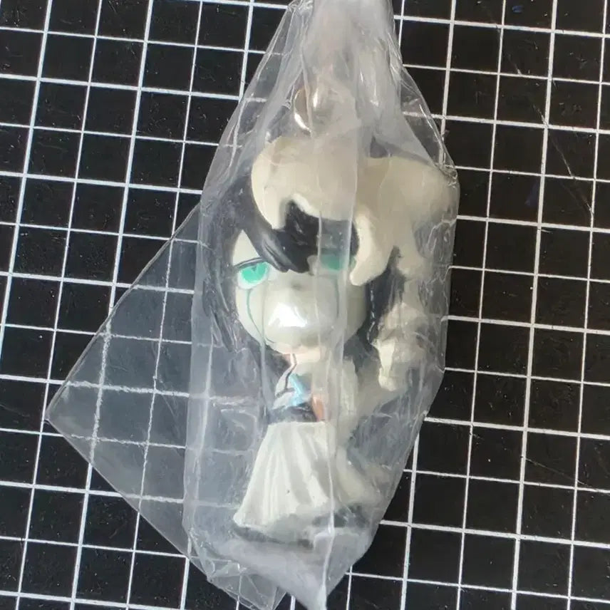 [BUNJANG] Bleach Classic Urahara Keychain Strap Figure / [새상품] 블리치 고전 키링 스트랩 우르키오라 피규어