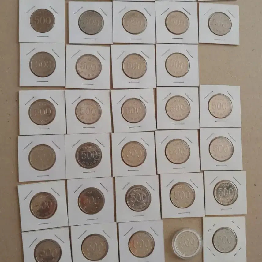 [BUNJANG] 1982-2019 500 Won Coin Collection (Excluding 1998) / 1982년 ~ 2019년 500원 상태 좋은 동전 모음(1998년제외)