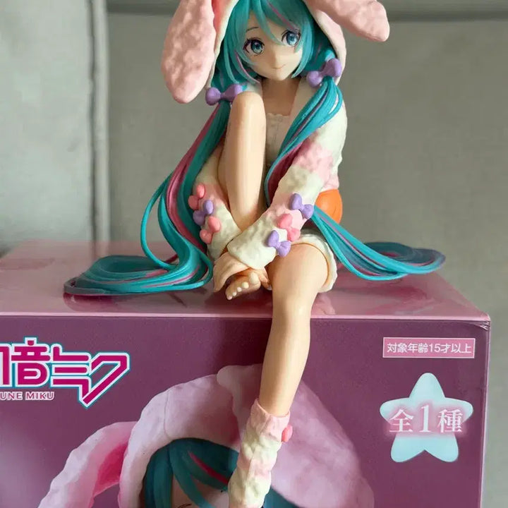 [BUNJANG] Hatsune Miku Rabbit Pajamas Noodle Stopper Figure (Unsealed) / (현물) 하츠네 미쿠 토끼 파자마 누들스토퍼 박스 O