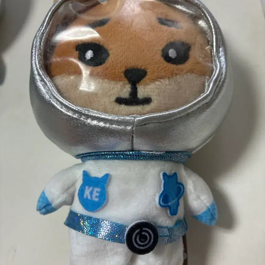 [SOLD OUT] 데이식스 데니멀즈 영케이 2019초판 케인형+우주복