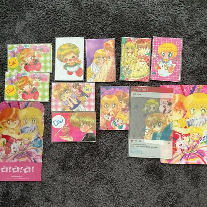 [BUNJANG] Dada! Limited Edition Photocard, Postcard, Lenticular Set / 다!다!다! 한정판 포토카드 엽서 렌티큘러 다다다 세트 판매