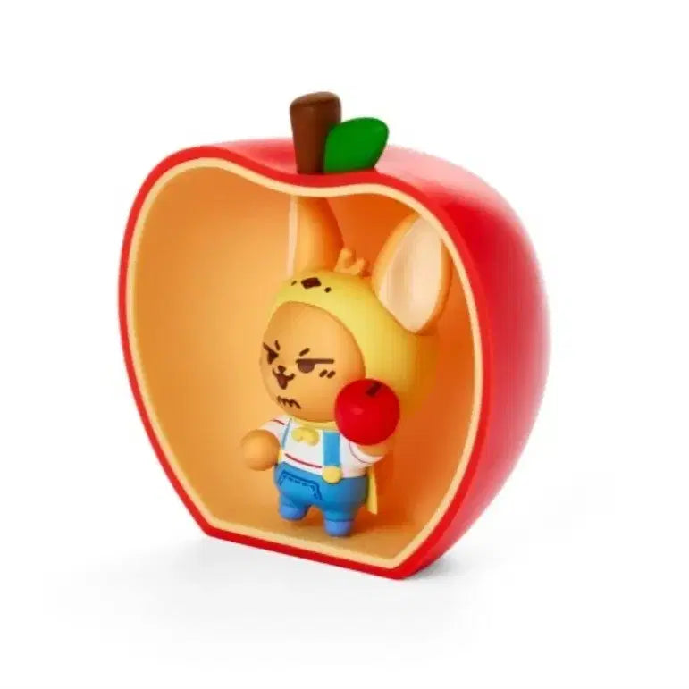[BUNJANG] TXT Yeonjun Hornbar Toy Figure (Apple Ver.) / (연준) 뿔바투 황춘 피규어 (Apple Ver.)