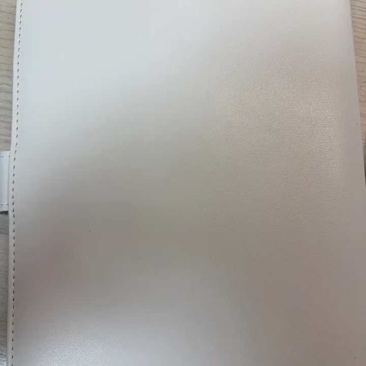[BUNJANG] White Macaron Binder / 흰색 마카롱 바인더 양도